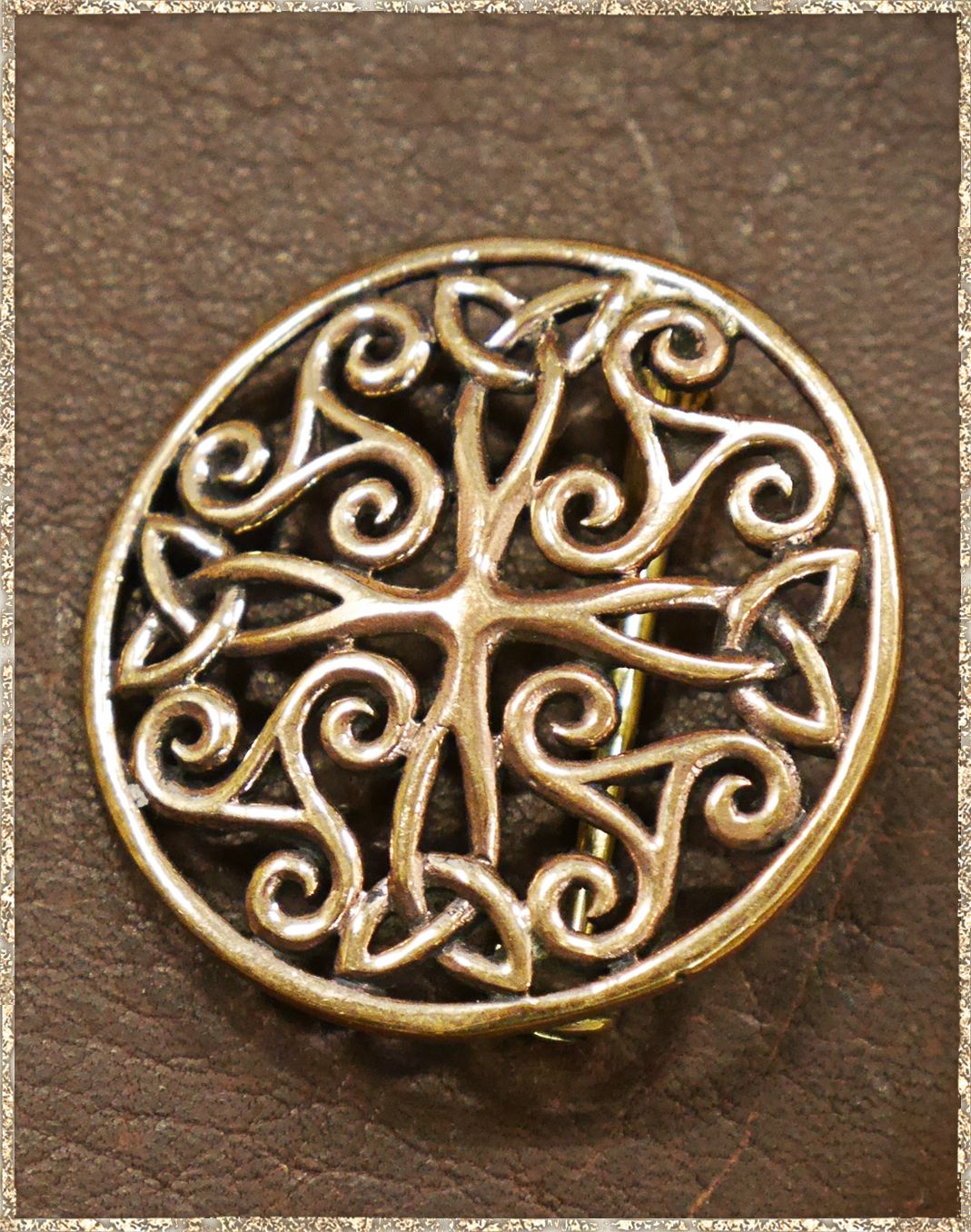 Scheibenfibel Keltische Triskele Bronze